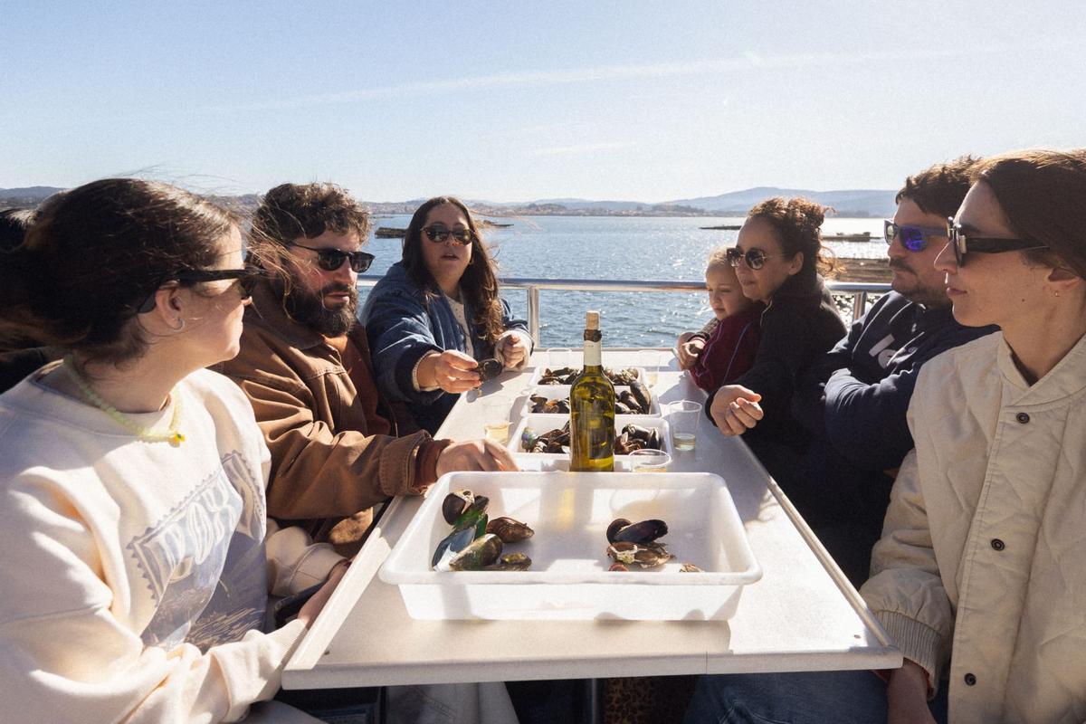 Turistas a bordo del catamarán «Gran Cormorán Jet».