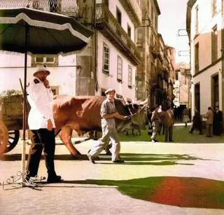 Una mirada al pasado de Santiago en color: así era la Compostela de principios del siglo XX