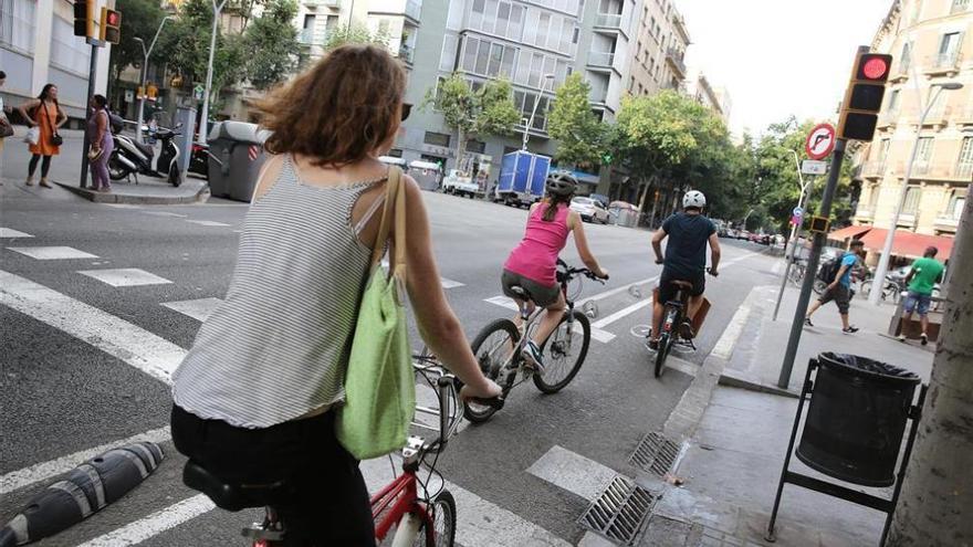 El Ayuntamiento prepara una ordenanza de tráfico para regular bicis, segways y patinetes