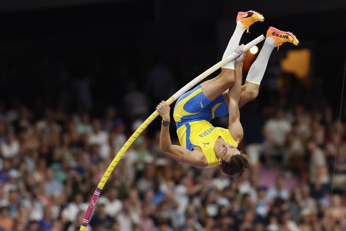 Duplantis vuelve a mejorar el récord del mundo de pértiga con un salto de 6,27 metros
