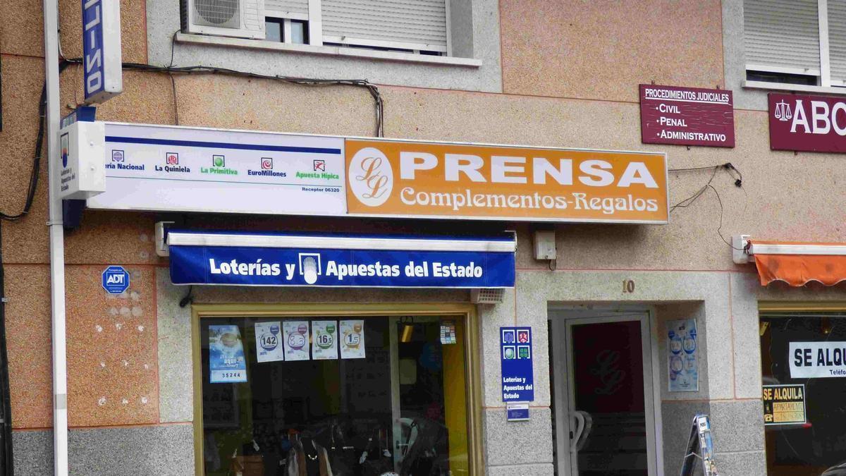 Una de las administraciones que ha sellado el boleto premiado.