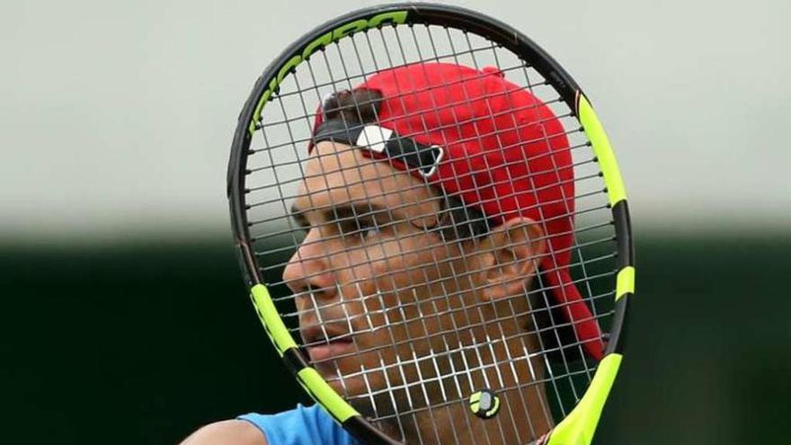 Rafa Nadal en el entrenamiento de ayer en Río de Janeiro.