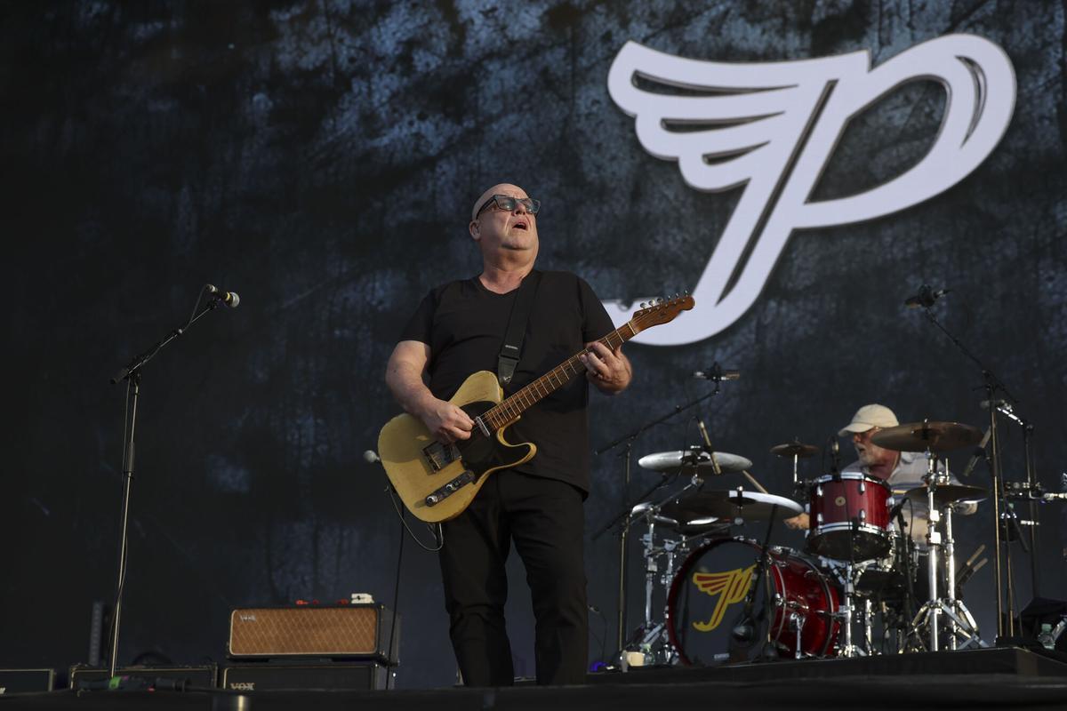 MADRID, 10/07/2026.- El cantante de la banda estadounidense 'Pixies', Black Francis, durante el concierto del Mad Cool Festival celebrado este viernes en el recinto Iberdrola Music, en Madrid. EFE/Kiko Huesca
