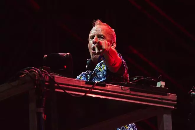 El concierto de Fatboy Slim de Icónica Santalucía Sevilla Fest en imágenes