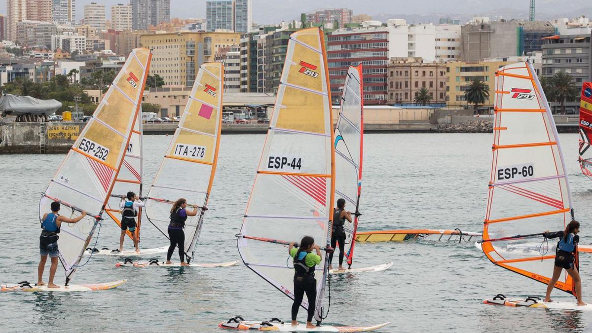Experiencias de mar con tablas de windsurf en la última edición de Fimar.