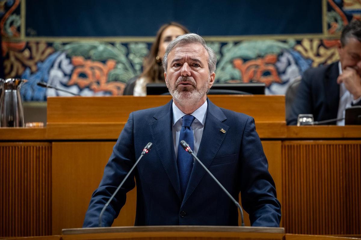 El presidente en funciones y candidato a la presidencia, Jorge Azcón, este martes en las Cortes.
