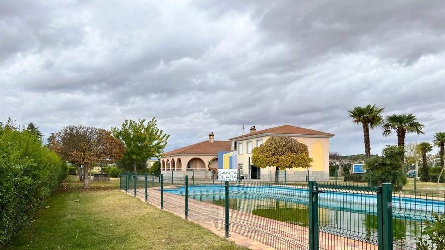 Más de medio millón de euros por esta casita con piscina en San Frontis