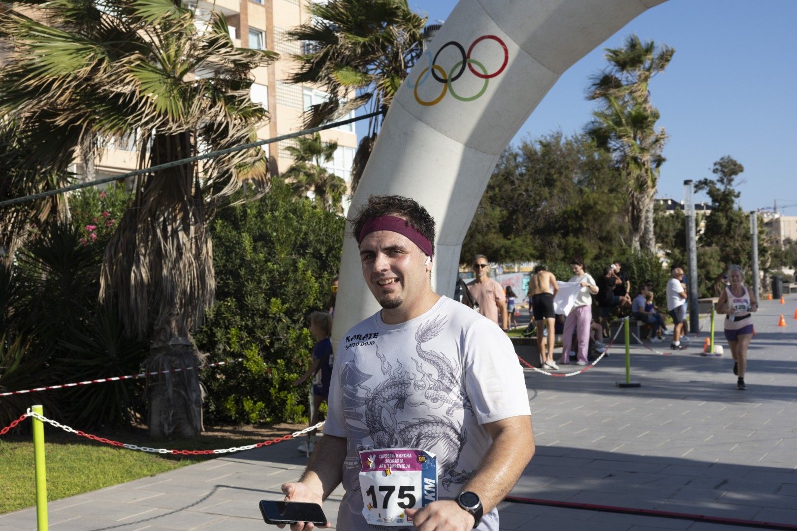Así fue en imágenes una nueva edición de la carrera solidaria de AFA Torrevieja