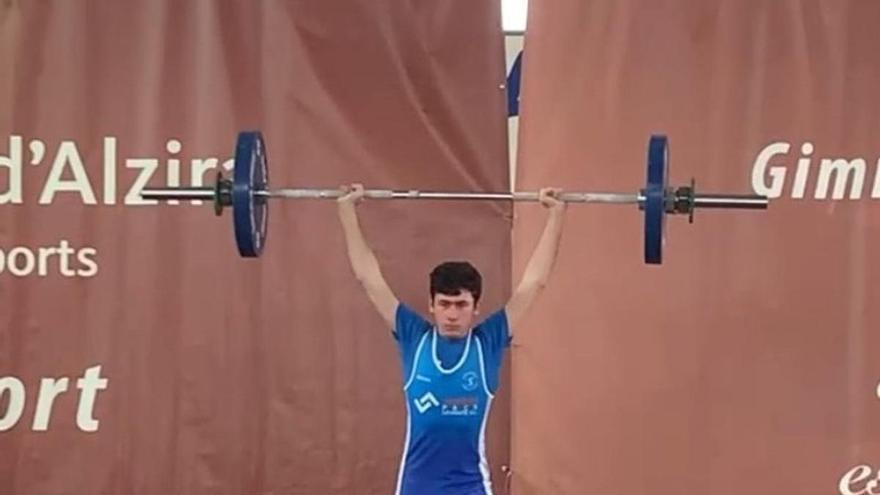 El Club Halterofilia Tavernes de la Valldigna suma varios podios en la competición de Jocs Esportius