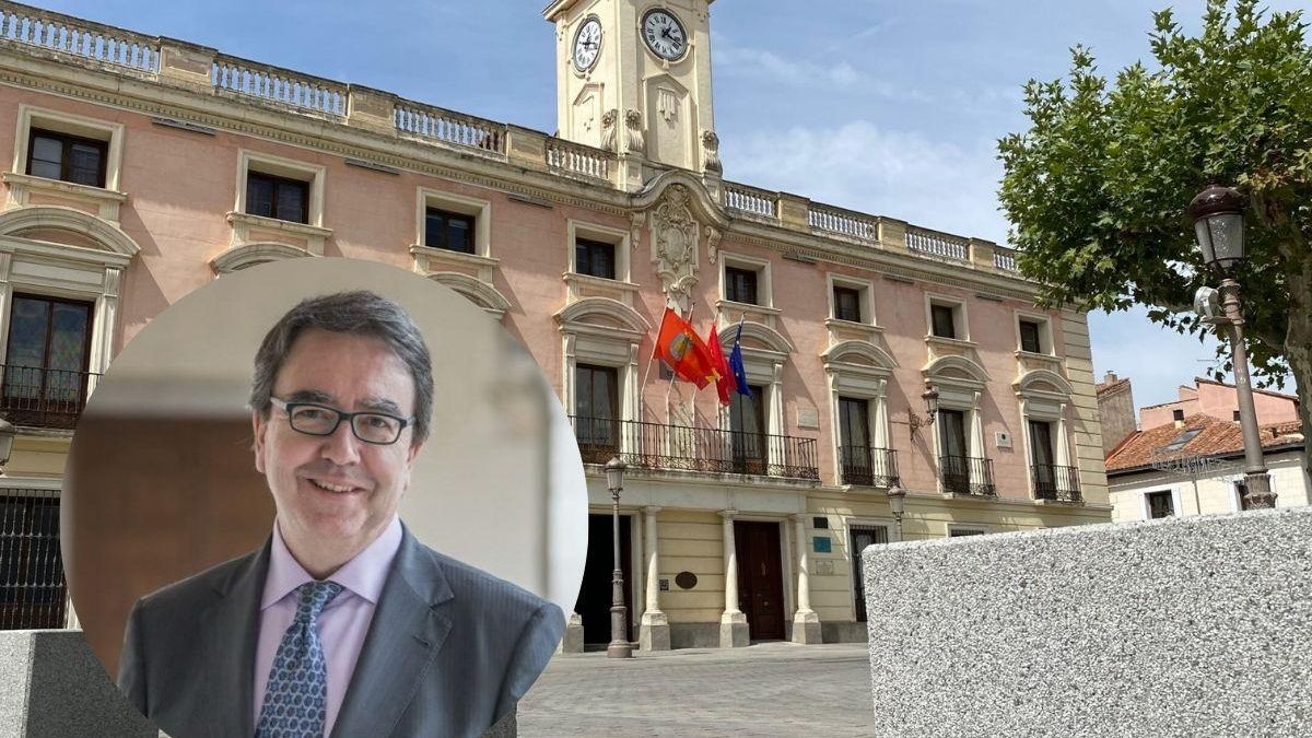 Fernando Galván, rector emérito de la UAH, recibe el título de 'Hijo Adoptivo de Alcalá'