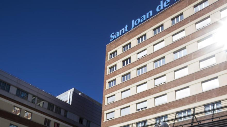 Hospital de Sant Joan de Déu de Barcelona, on està ingressat el noi