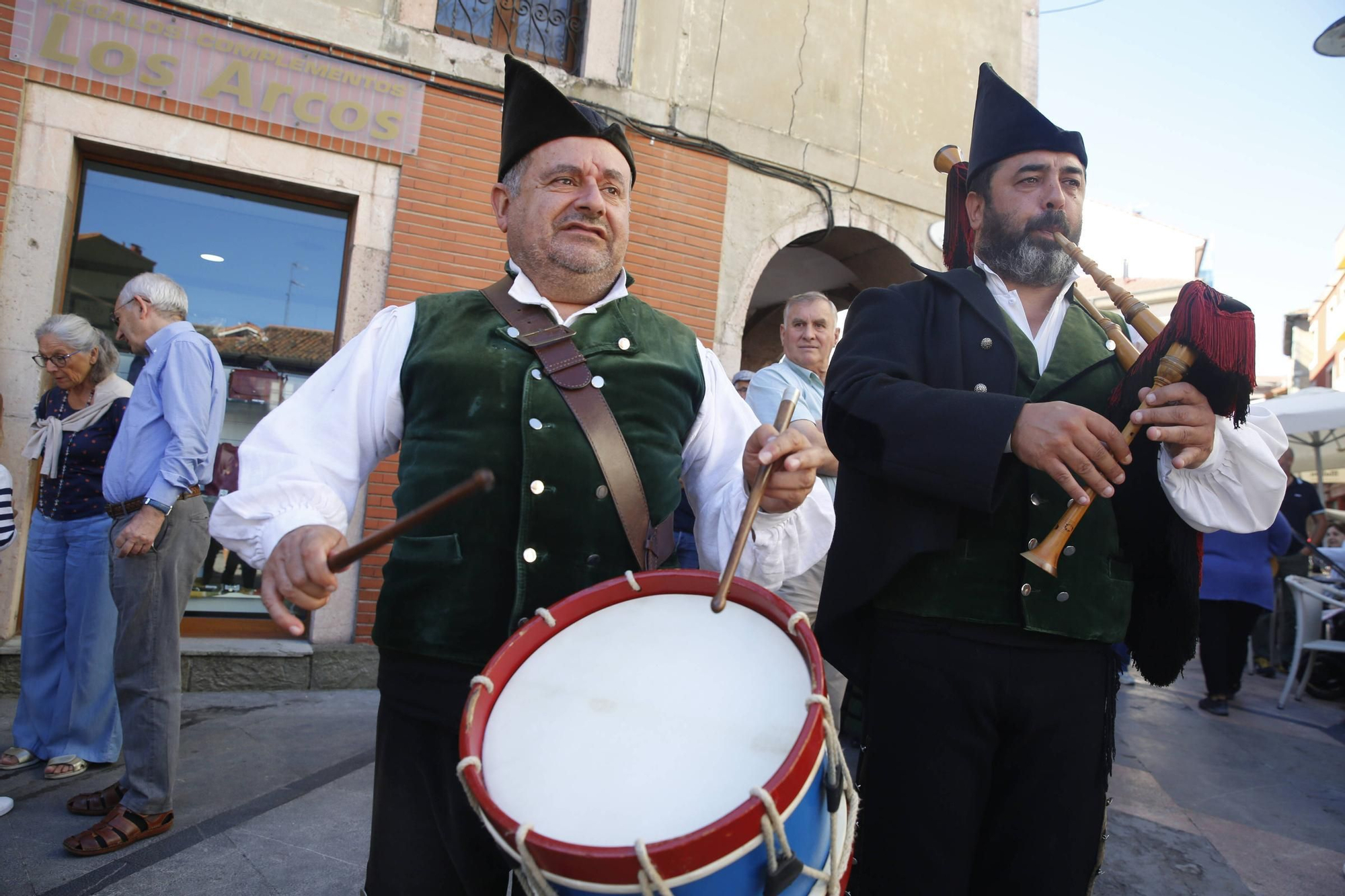 En imágenes: así ha sido el Día'l Traxe'l País en Grado
