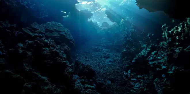 El misterioso ‘agujero azul’ que ya se ha convertido en un cementerio de submarinistas