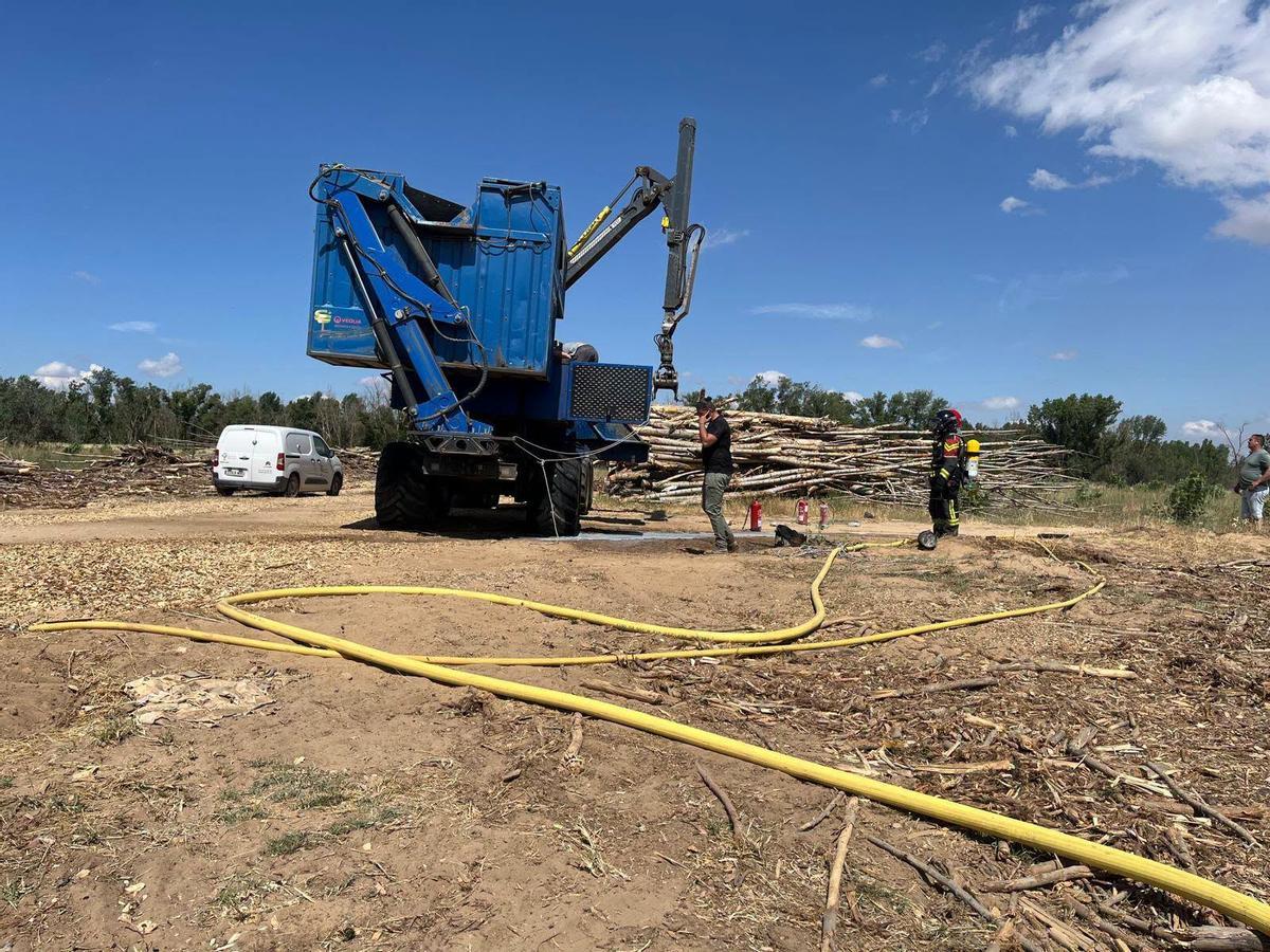 Máquina trituradora de madera donde se produjo el fuego.