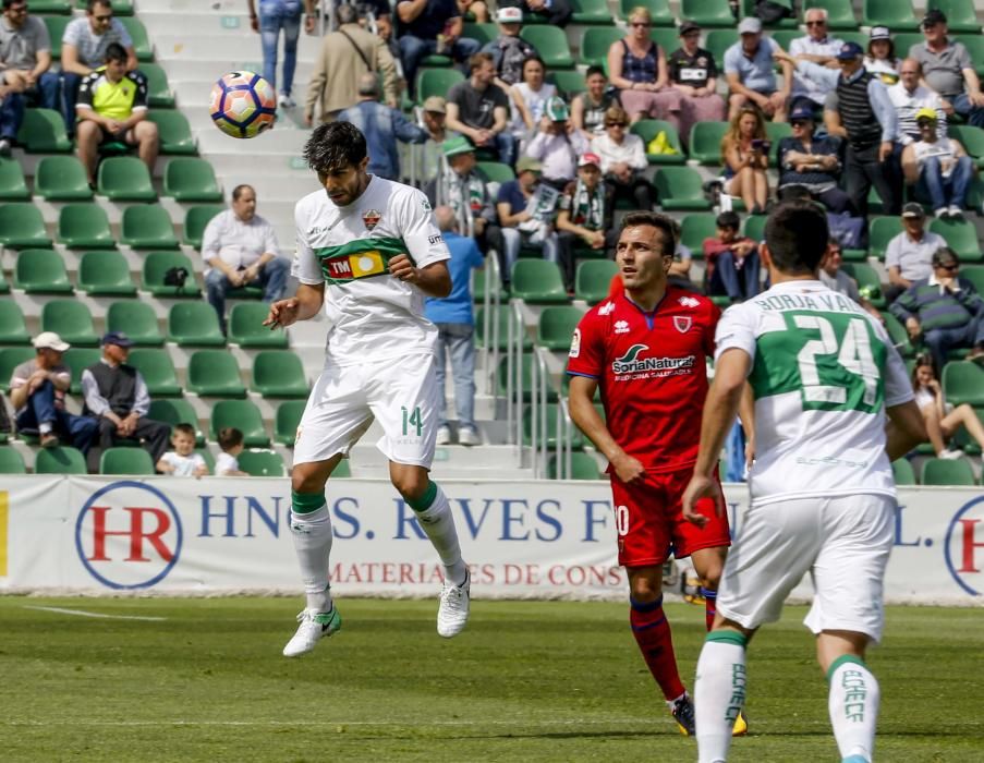 El Elche se queda sin fútbol y cae ante un Numancia muy superior