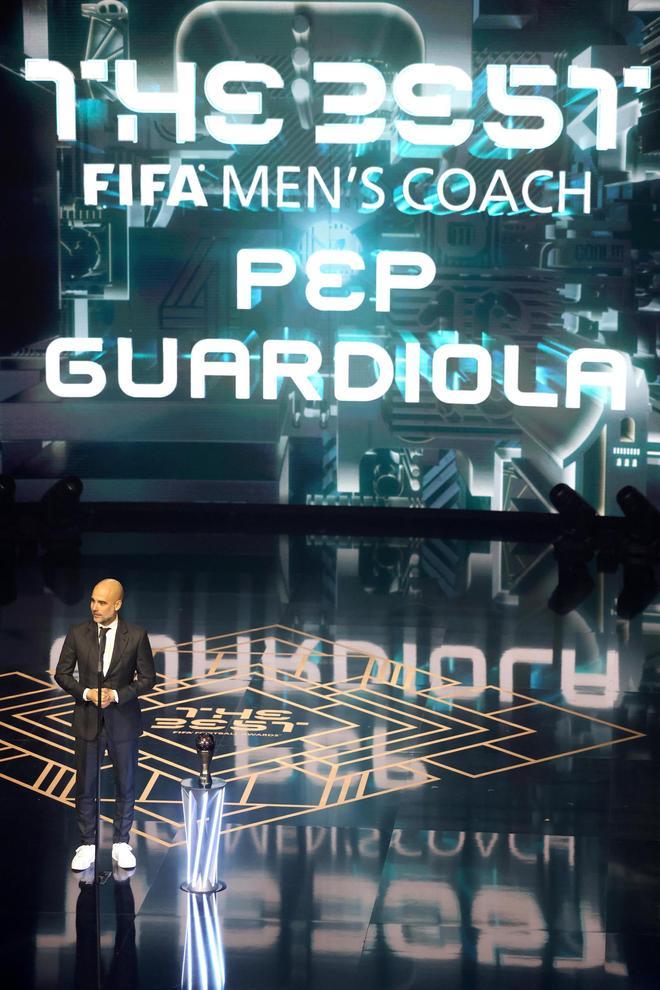 Gala Premios The Best FIFA 2023. Las mejores imágenes de los ganadores. Pep Guardiola