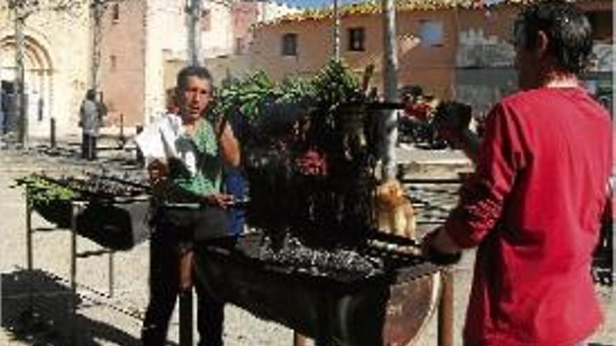 Al llarg de la jornada es van servir 8.000 calçots.