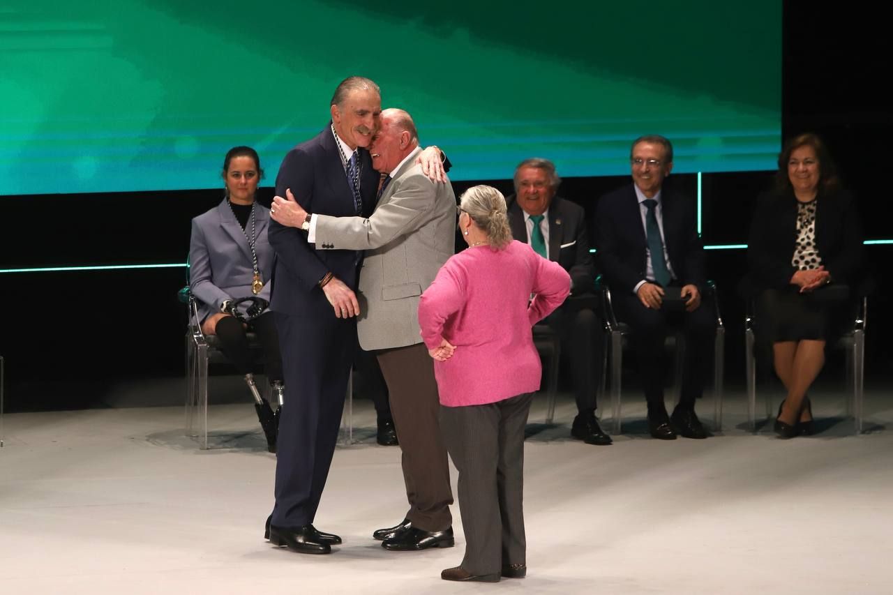 La entrega de los títulos de Hijos Predilectos y Medallas de Andalucía