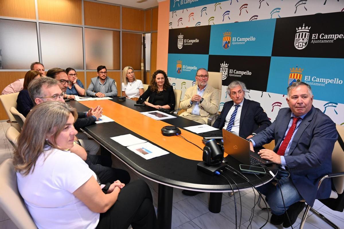 El equipo de gobierno de El Campello, con el comisionado