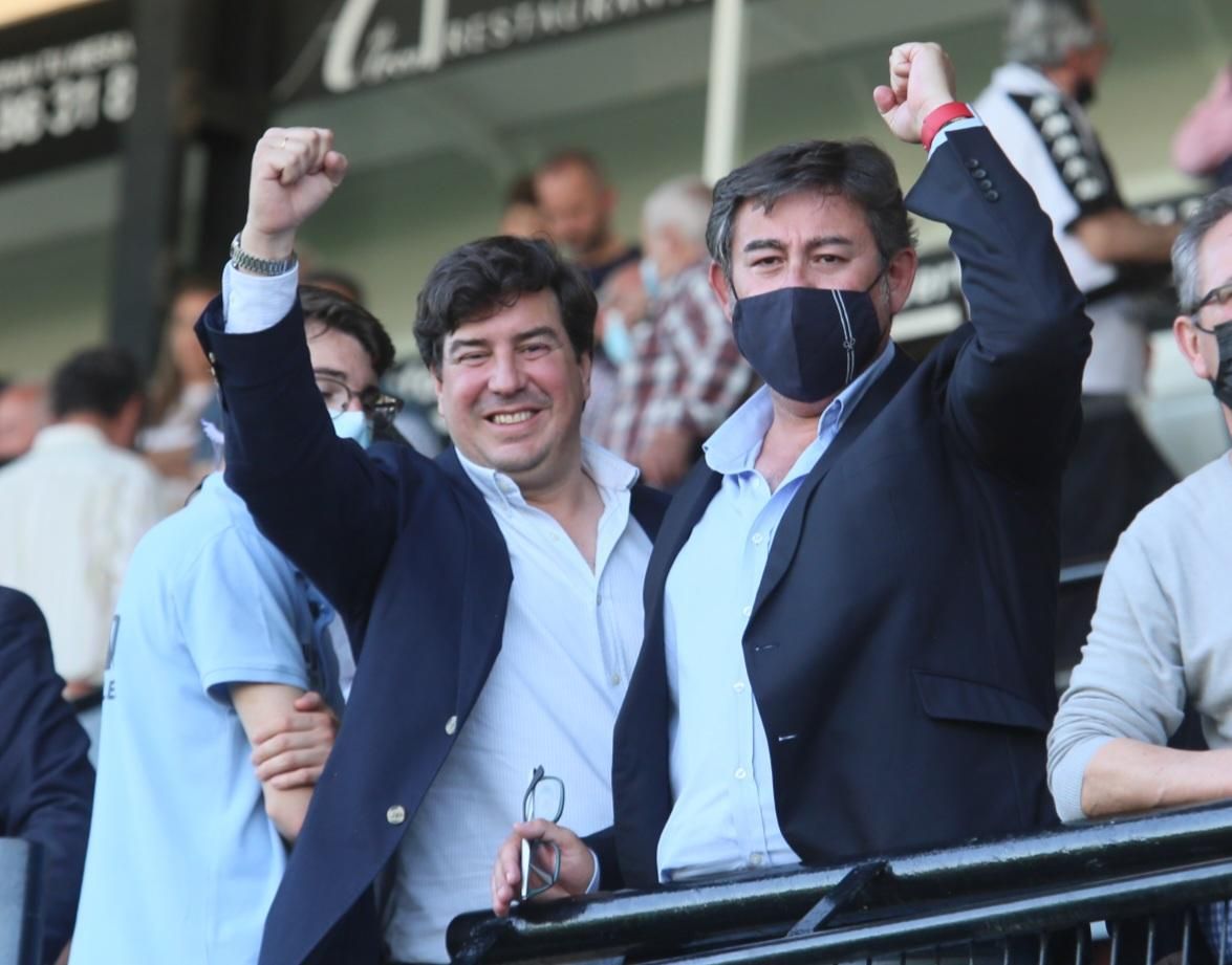 Jesús Coca y Javier González, en el Estadio Romano.