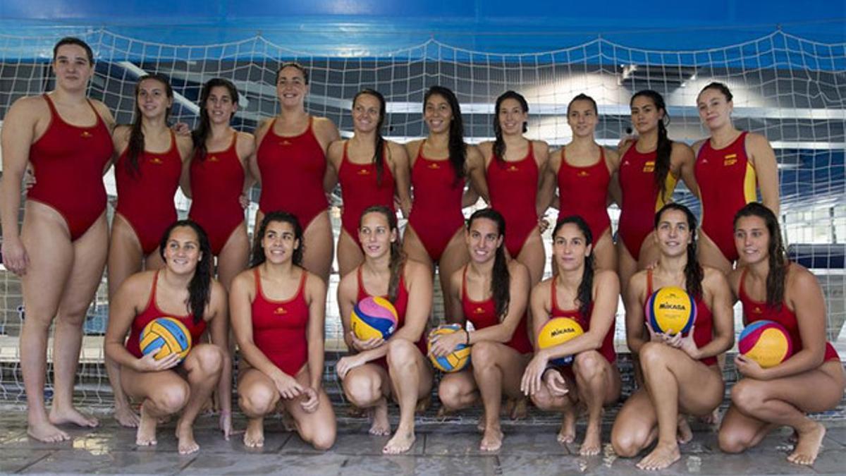 El equipo femenino de waterpolo, listo para el Europeo