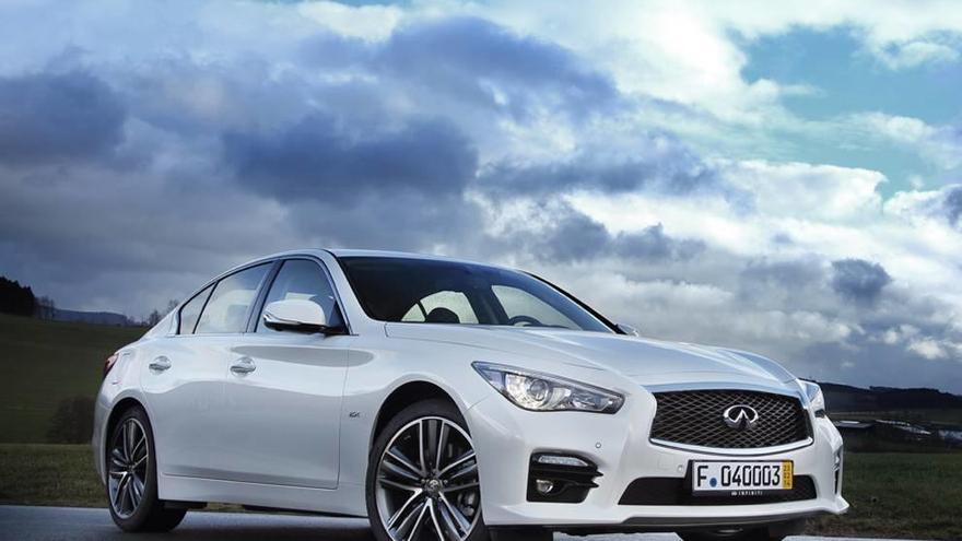 El Q50 es una perfecta combinación entre lujo, prestaciones y eficiencia