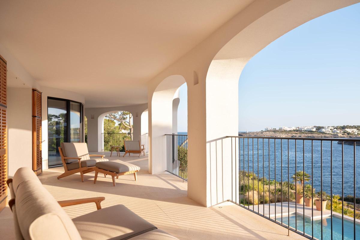 Terrasse vom Bauprojekt der Luxusvilla 'White Dream' von Vivenda in Cala Dor