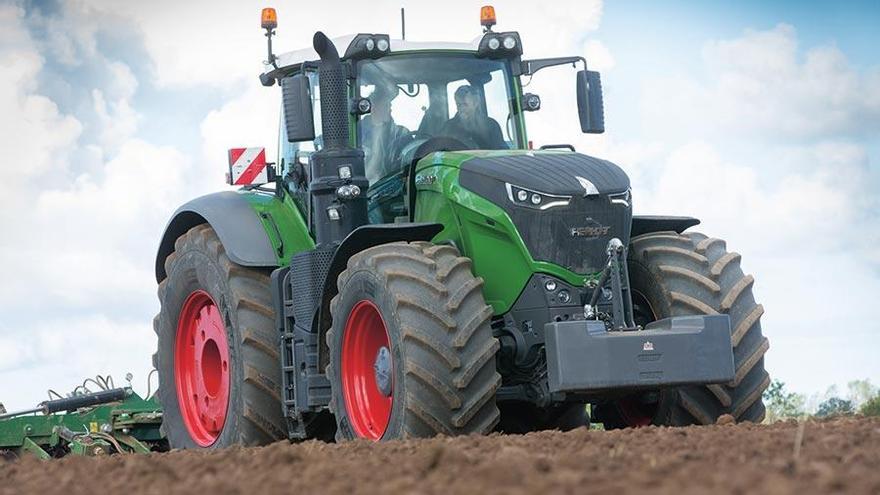 Un tractor atropella a un hombre cuando trabajaba en Totana