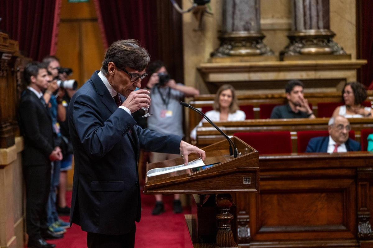 Pleno en el Parlament para la investidura de Salvador Illa