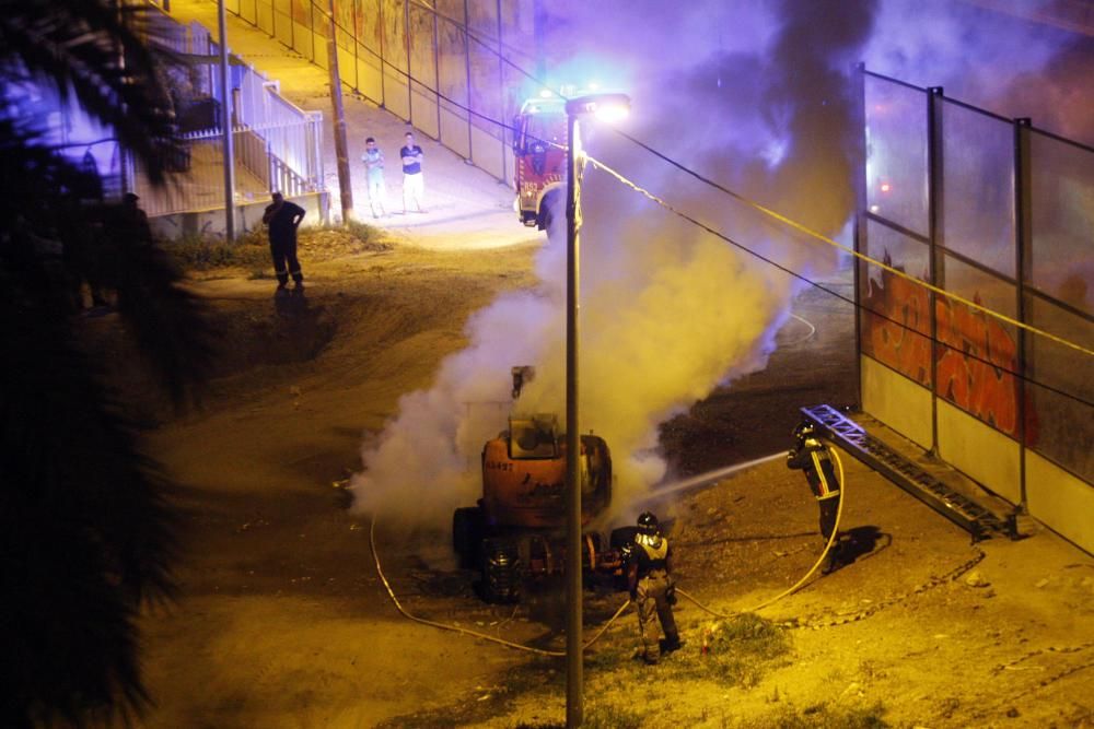 Noche de actos vandálicos en las vías