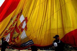 El Ayuntamiento de Madrid produce banderas españolas para el 12 de octubre