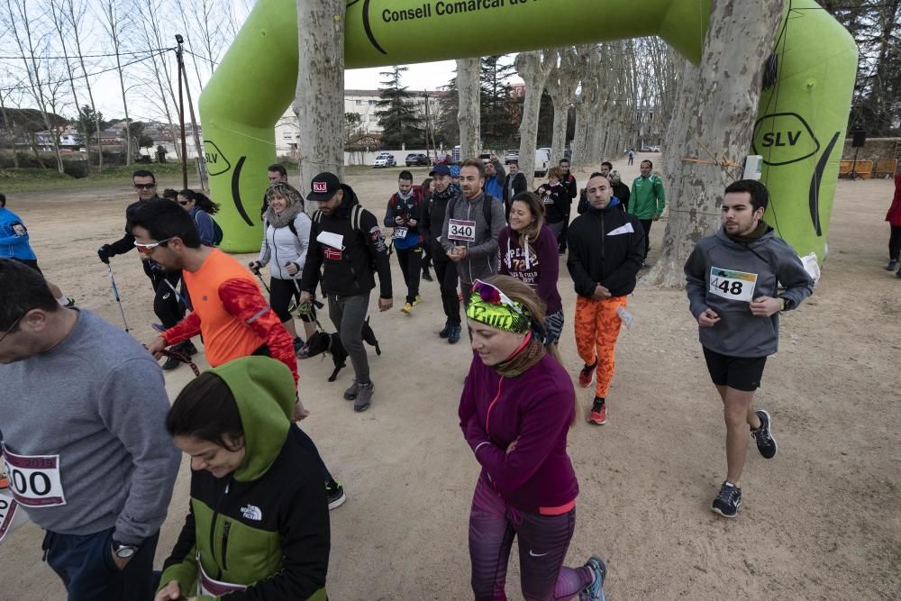 Caldes fa una marxa solidària contra el càncer