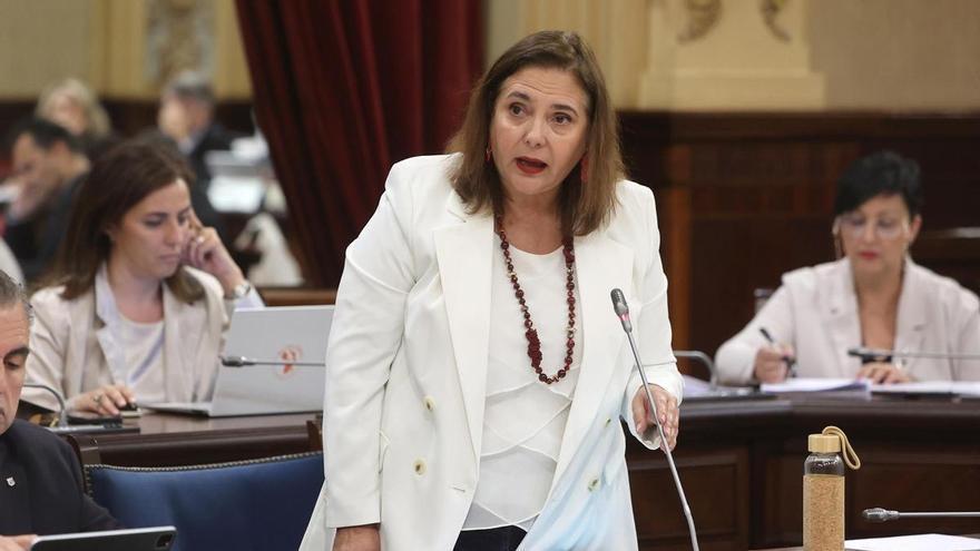 La consellera de Salud defiende ahora a la gerente de Son Espases: "La avala su gestión"