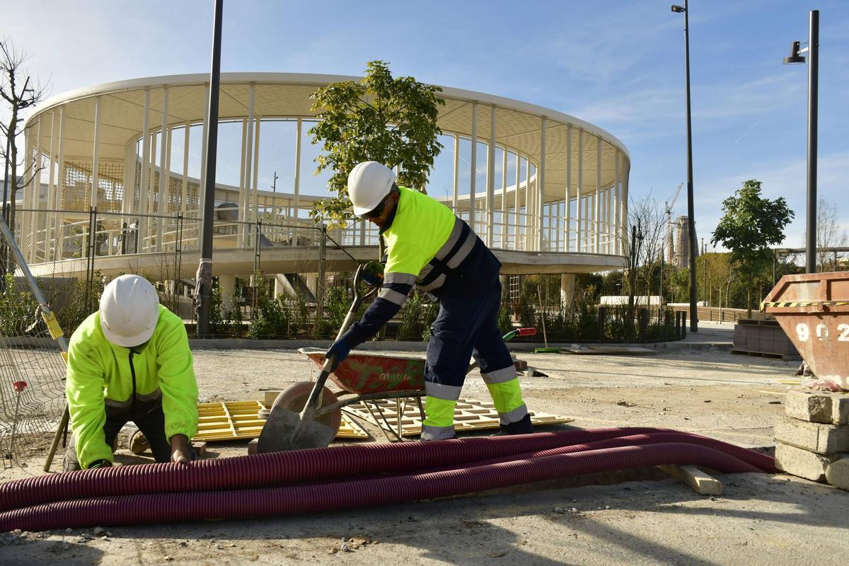 La nueva Glòries se deja ver durante la recta final de las obras