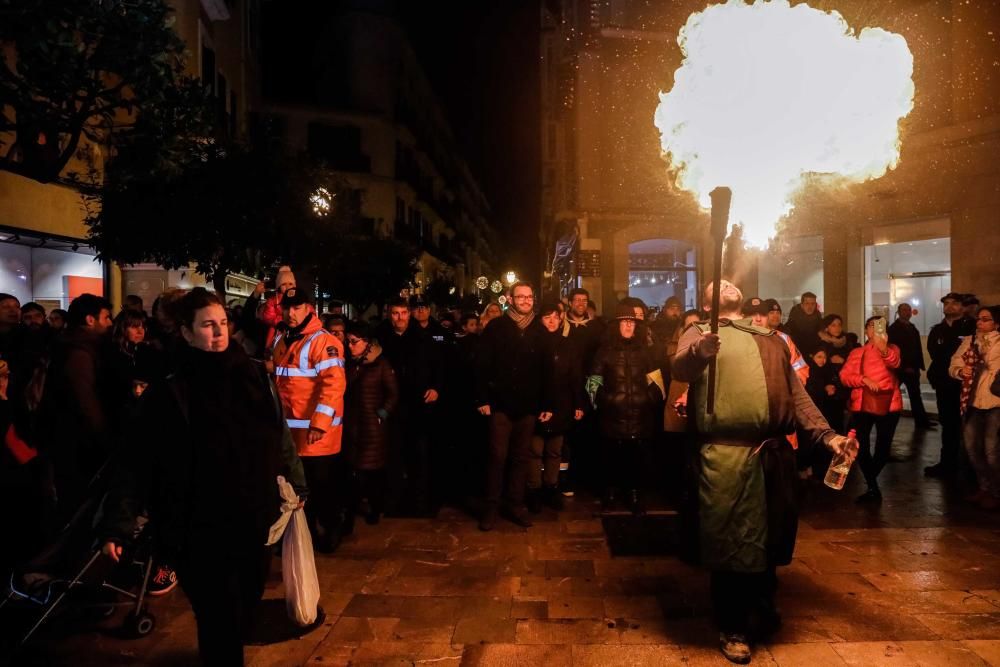 Palma feiert Sant Sebastià trotz Regen, Wind und Kälte