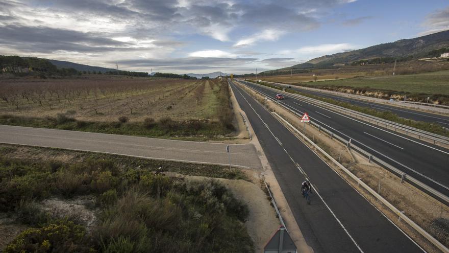 Alertan del riesgo de que el área industrial propuesta en La Canal de Alcoy contamine los acuíferos