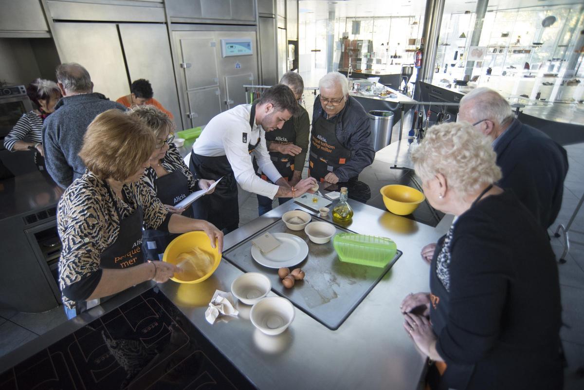 Una sessió culinària a Alícia pel dia Mundial de la Diabetis
