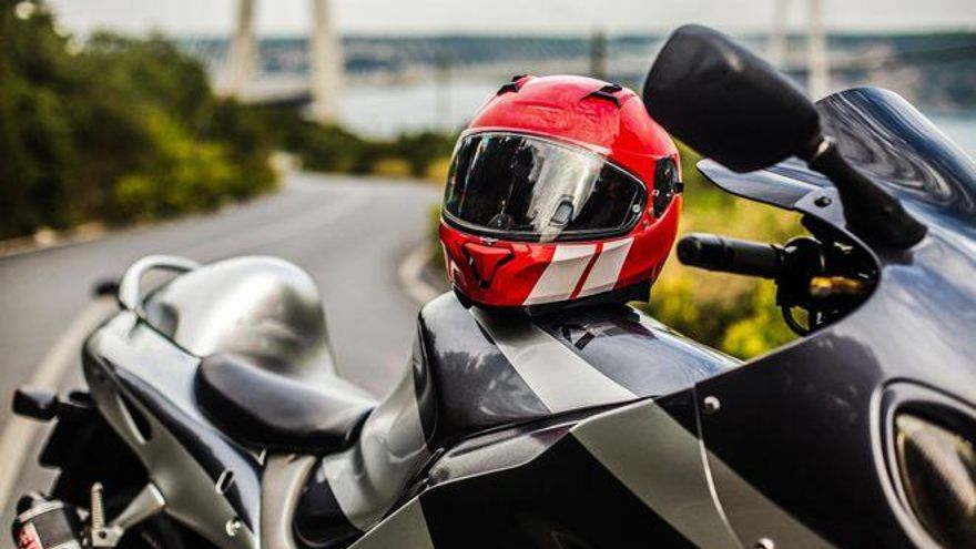 ¿Estás pensando en sacarte el carnet A de moto? Esto es todo lo que ha cambiado