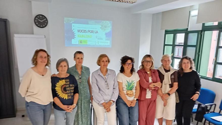 Avilés inicia el taller 'El diccionario de la igualdad' para analizar estereotipos de género