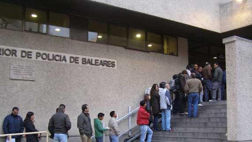 Aún no se conoce en qué dependencias policiales está el joven detenido esperando a pasar a disposición judicial.