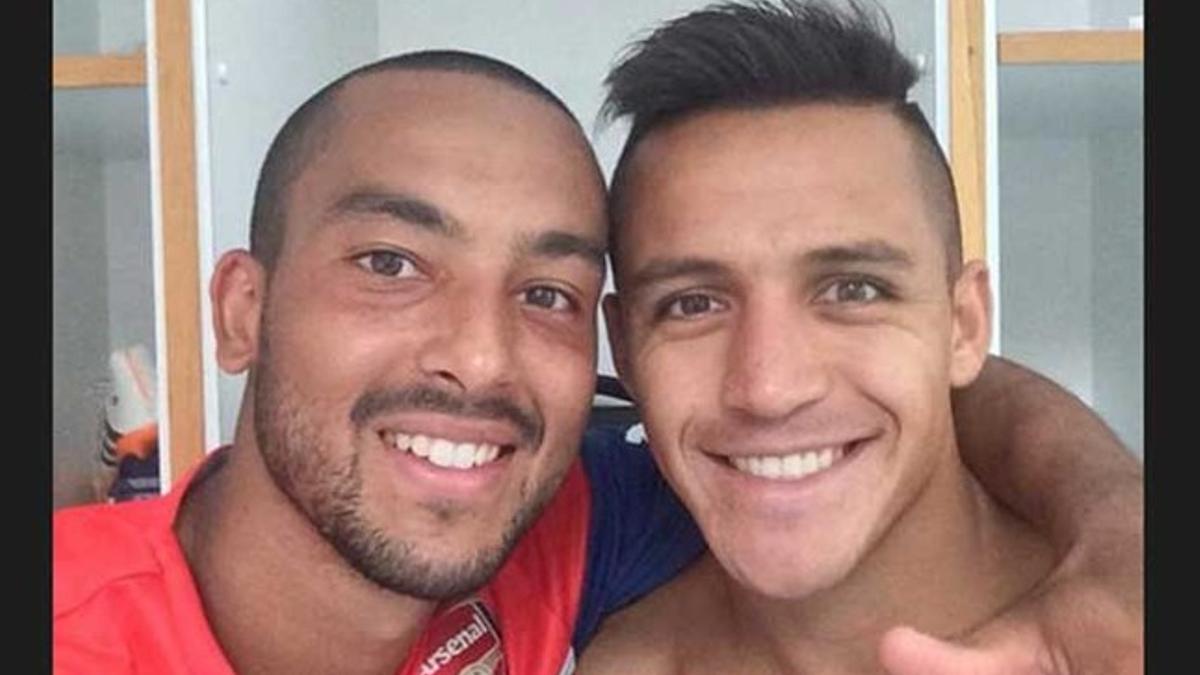 Theo Walcott y Alexis Sánchez, ahora compañeros en el Arsenal