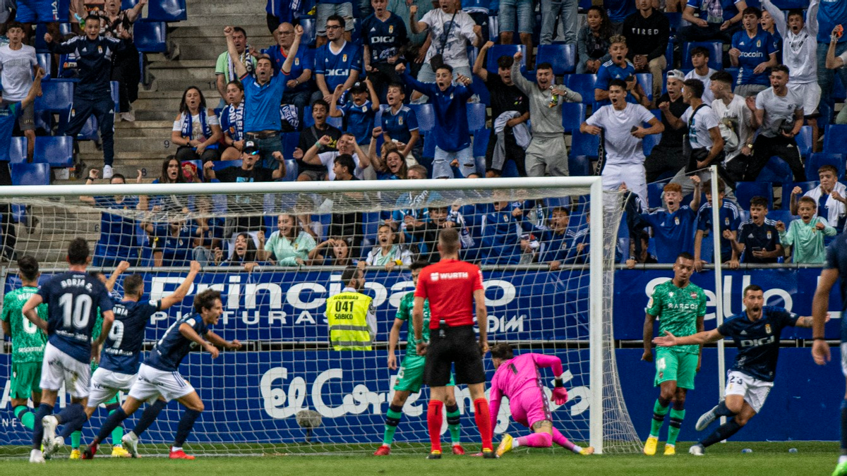 Resumen, goles y highlights del Real Oviedo 1-1 Levante de la jornada 4 de LaLiga Smartbank