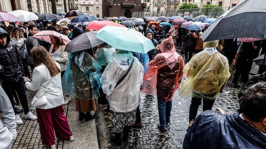 La lluvia obliga a suspender la Gloria en Alcoy