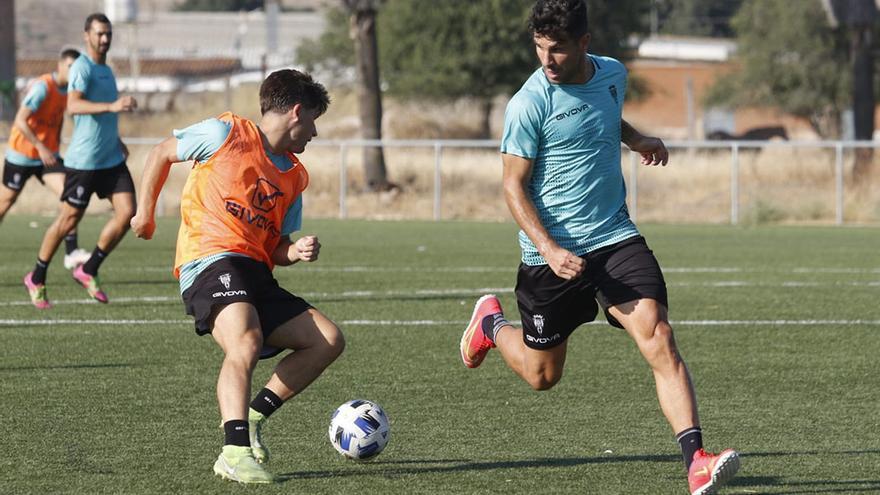 Willy Ledesma, en un entrenamiento en la Ciudad Deportiva con el Córdoba CF.