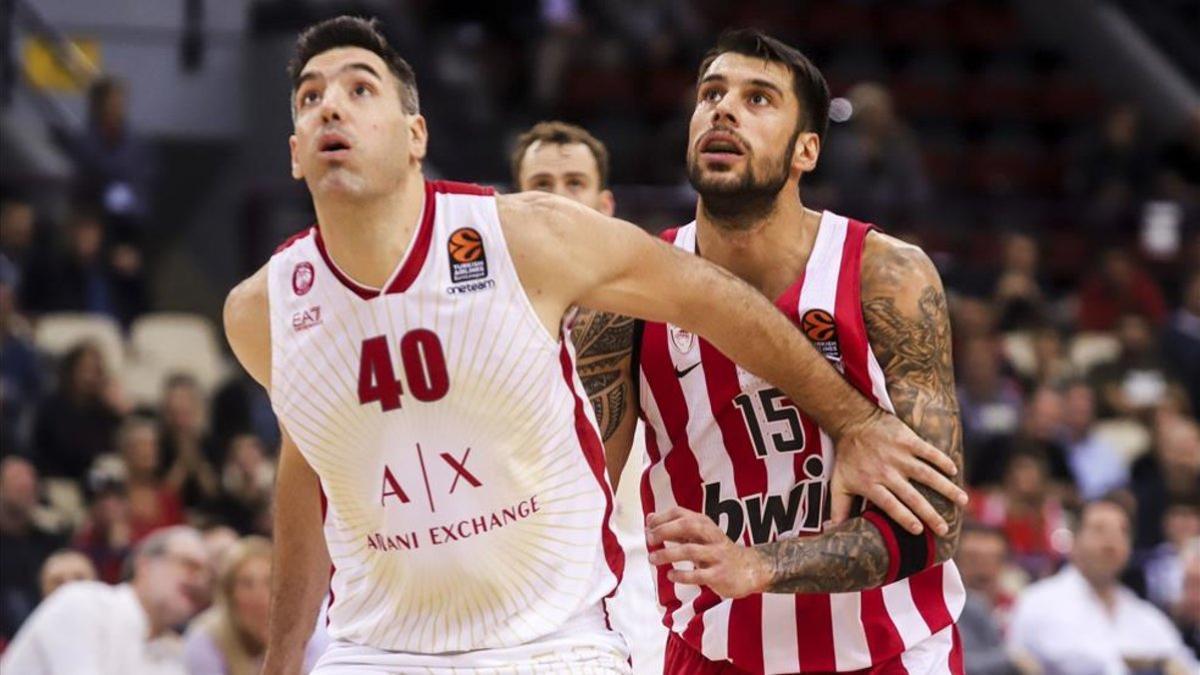 Luis Scola, esta temporada frente a Olympiacos