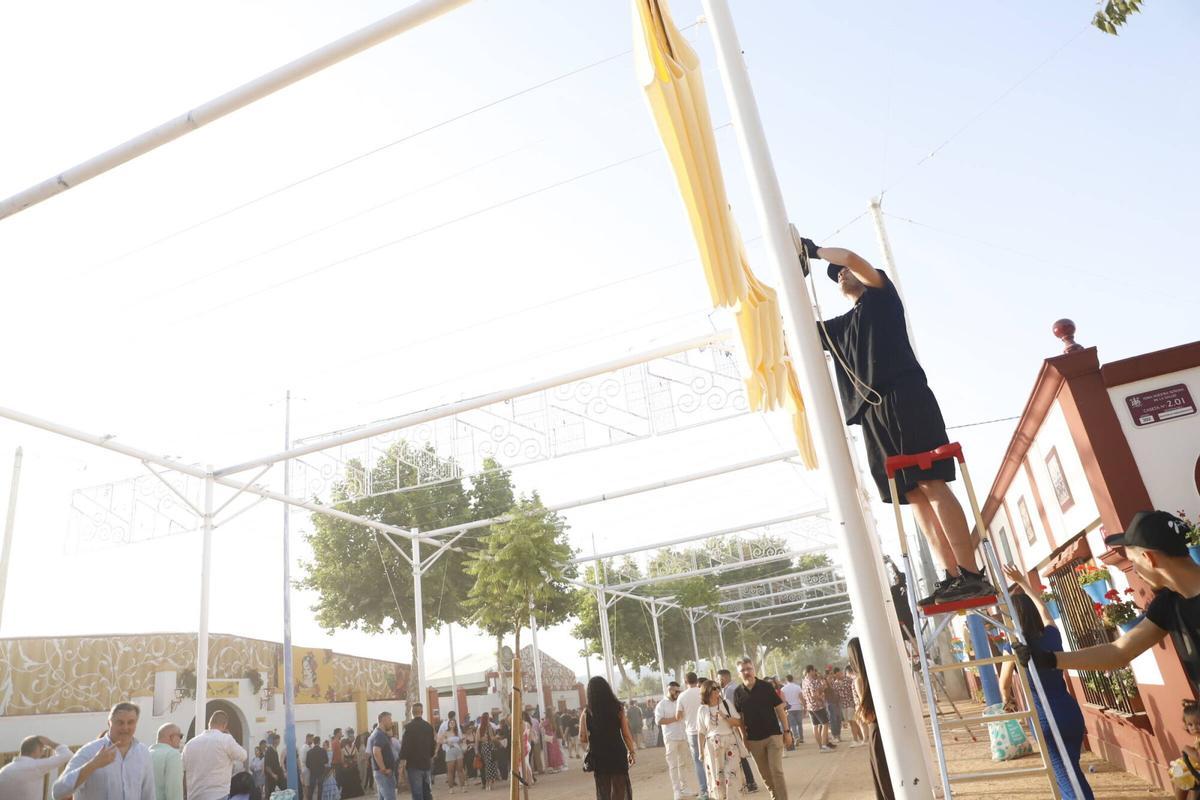 Retirada de Toldos de la feria