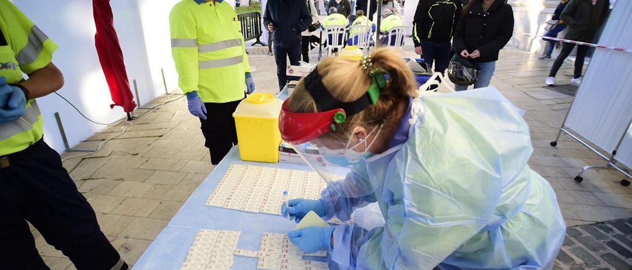 Punto móvil de test covid y vacunación en Cartagena.