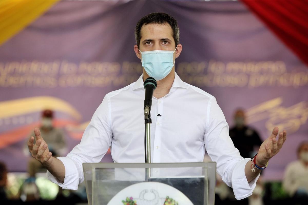 HANDOUT - 07 September 2020, Venezuela, Caracas: Venezuelan opposition leader Juan Guaido speaks during a press conference which is joined by Thirty-seven Venezuelan political parties to announce their rejection for the upcoming parliamentary elections which will be held on 06 December 2020. Photo: Leo Alvarez/Prensa Presidencia Guaido/dpa - ACHTUNG: Nur zur redaktionellen Verwendung im Zusammenhang mit der aktuellen Berichterstattung und nur mit vollstÃ?ndiger Nennung des vorstehenden Credits