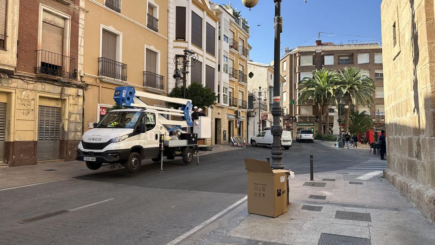 Arranca la renovación de luminarias en las principales calles del Casco Histórico de Lorca
