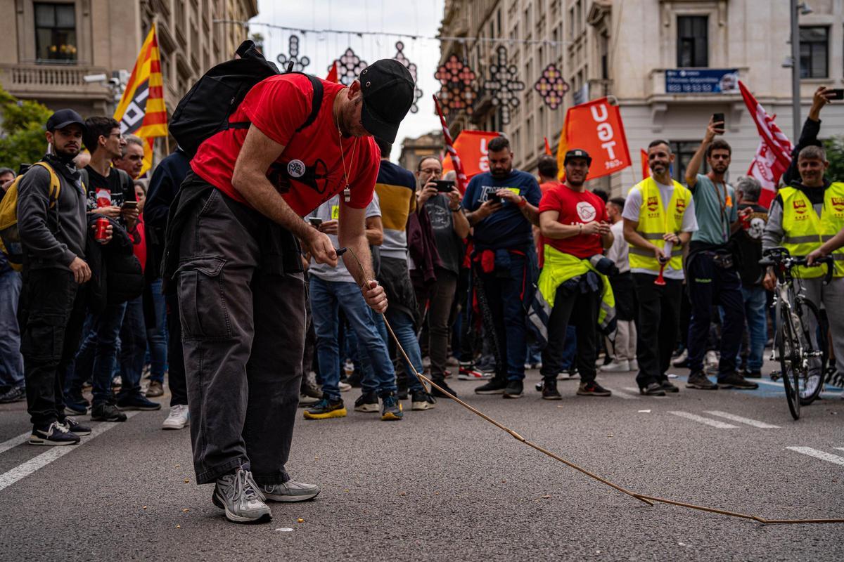 Los trabajadores del metal llevan su protesta al centro de Barcelona